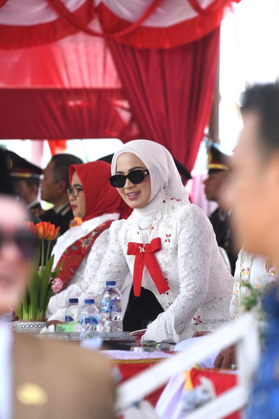 FOTO : Ketua TP-PKK Boltim Ny. Rosita Manoppo Pobela