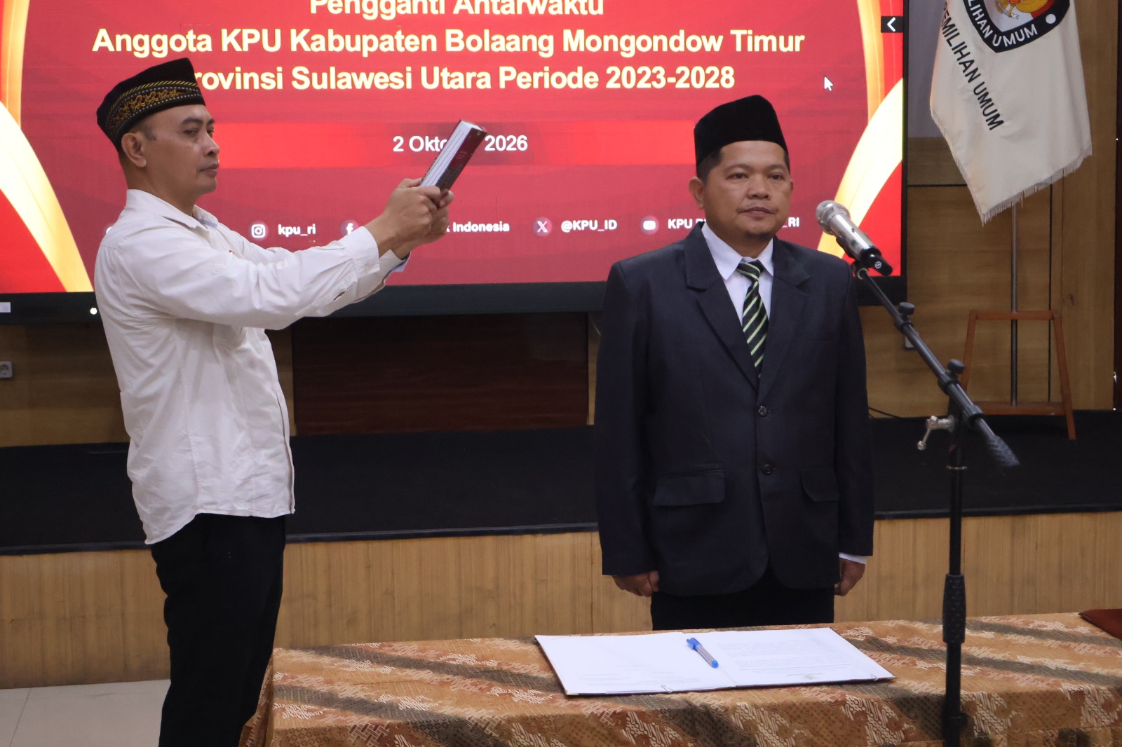 Dilantik Jadi PAW KPU Boltim, Sosok ini Ternyata Tak Pernah Tinggalkan Dunia Demokrasi